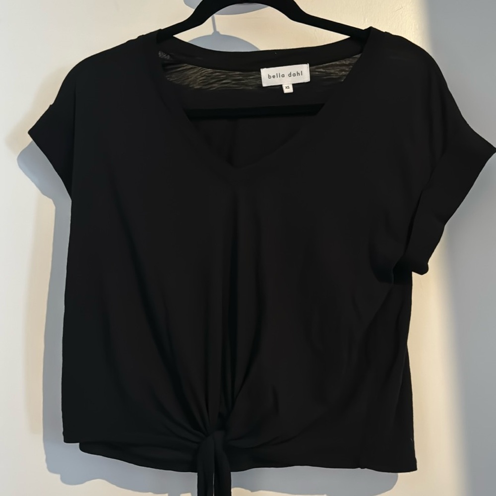Bella Dahl xs black tie front tshirt